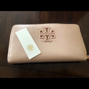 Tory Burch Wallet